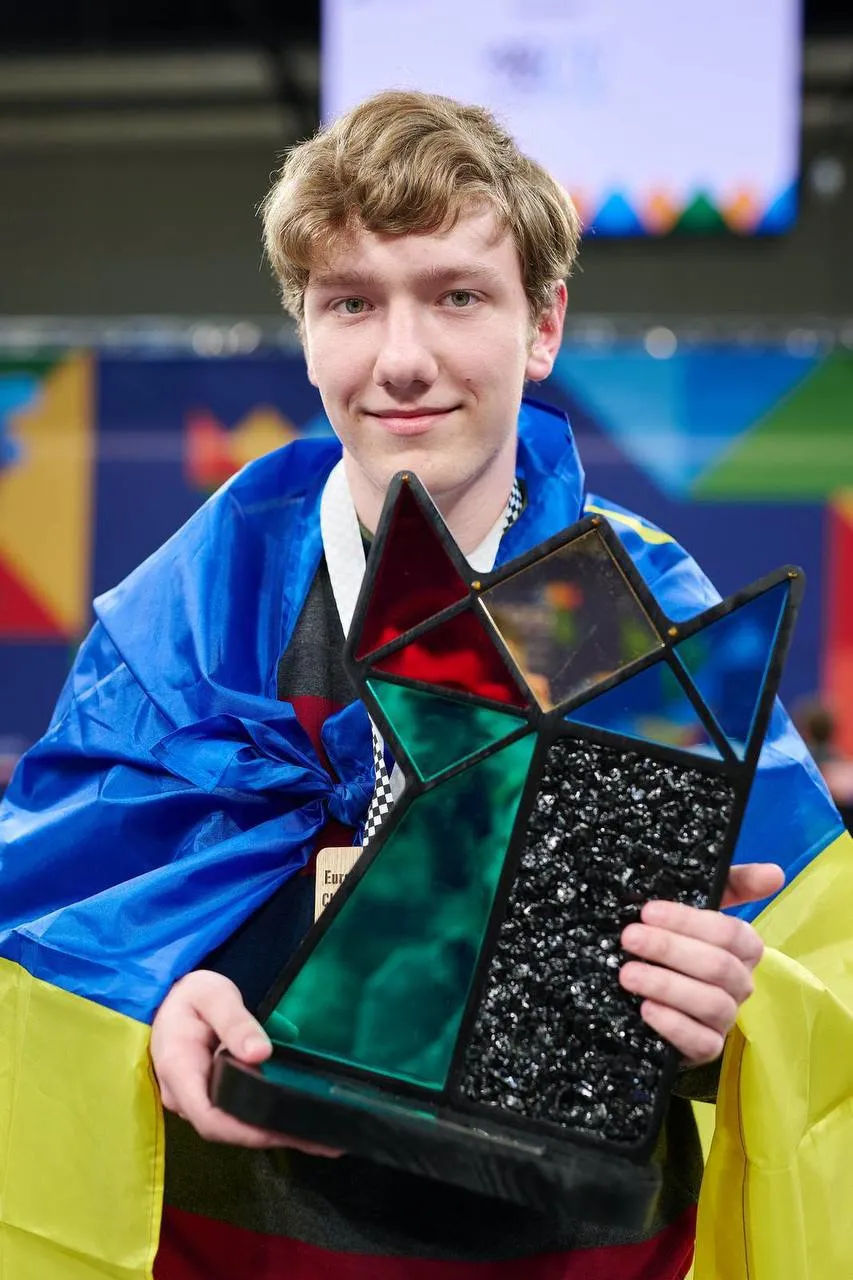 17-річний Роман Дегтярьов здобув титул чемпіона Європи з шахів
