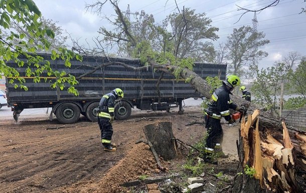 Найбільше відключень електроенергії зафіксовано в більшості областей України
