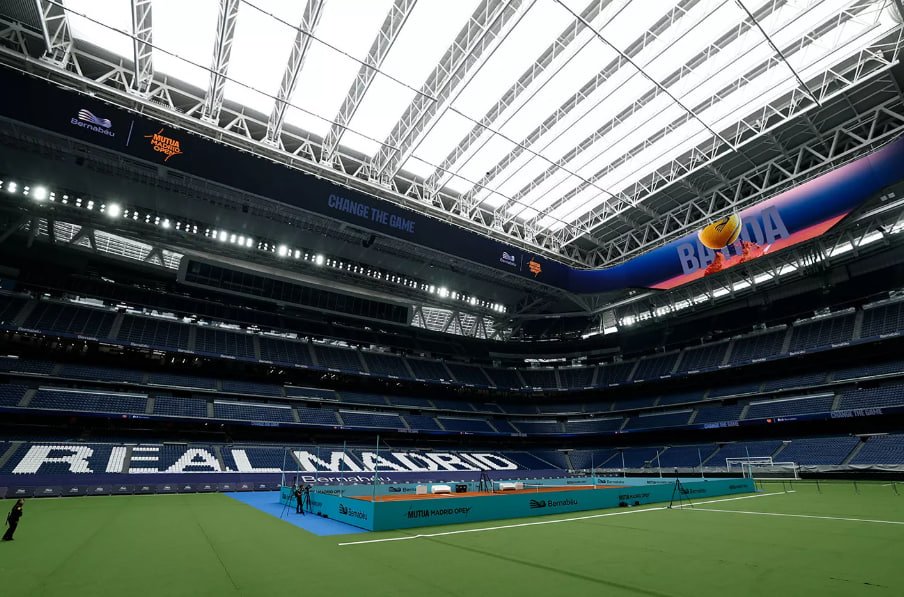 Стадіон «Сантьяго Бернабеу» трансформували у тенісний корт до турніру Madrid Open