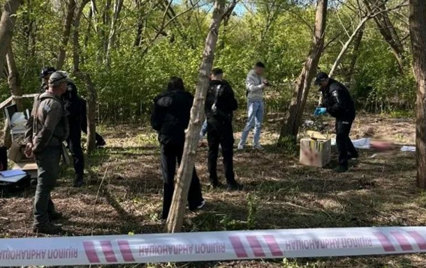 У львівському парку виявили сумку з тілом немовляти