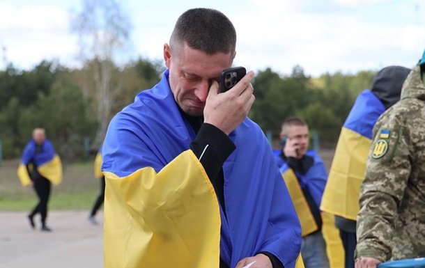 Україна звільнила 193 військовополонених: обмін полоненими триває