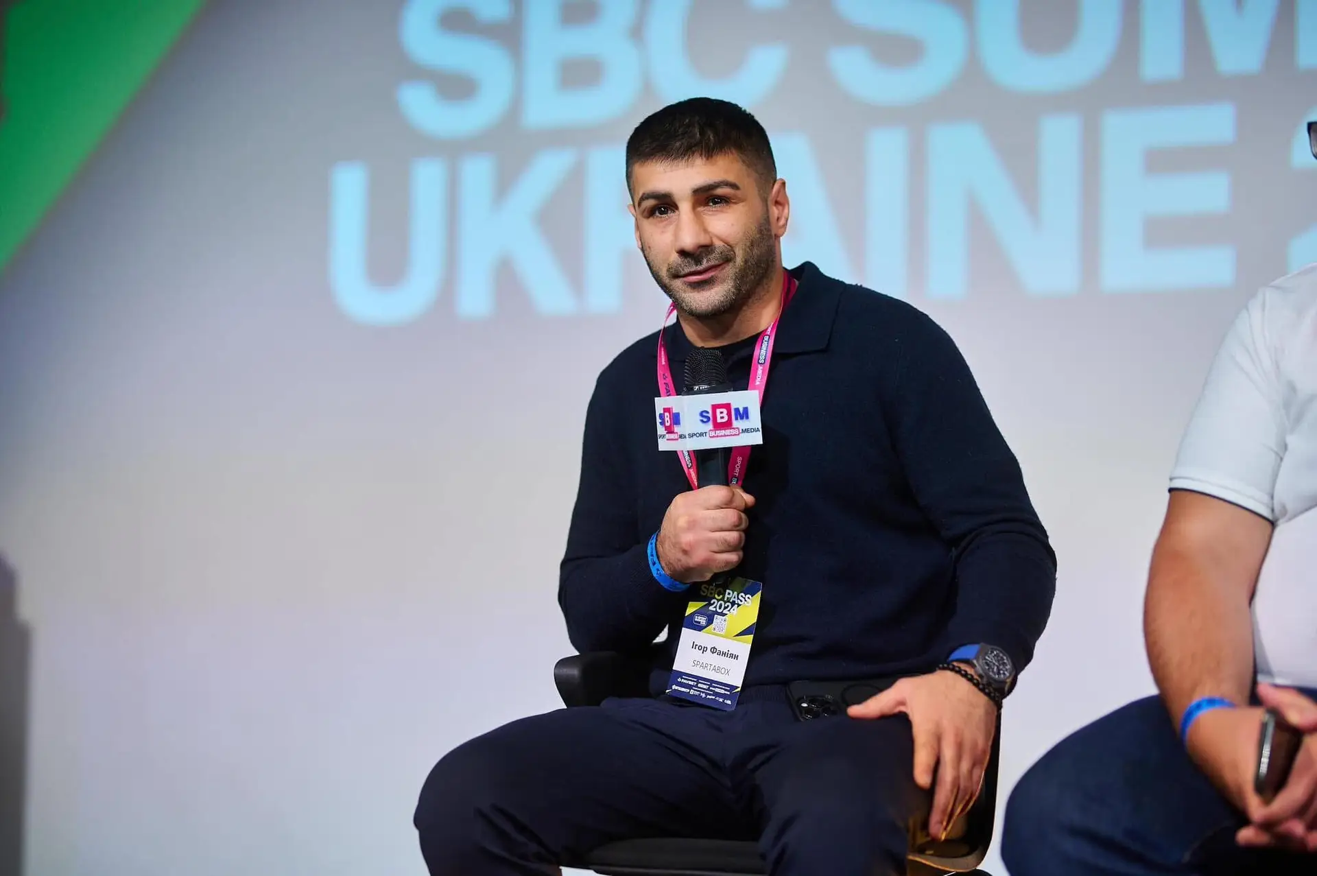 “Вимога справедливості: Арама прагнуть визнати чемпіоном”