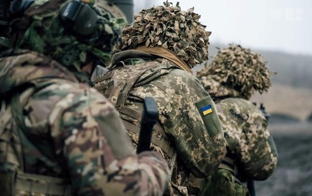 Зеленський пропонує продовжити воєнний стан в Україні
