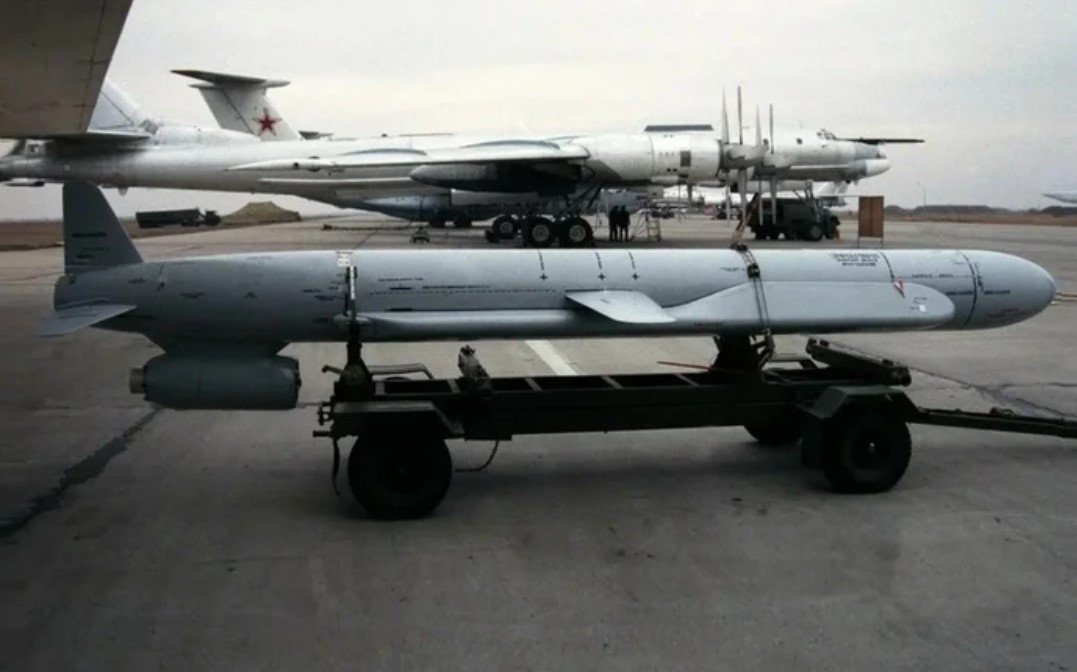 У російських ракетах, що влучили по Києву, виявили західні комплектуючі