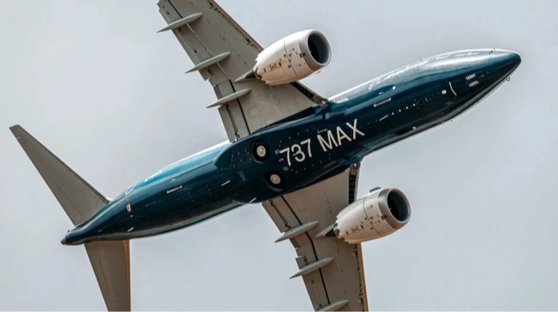 Акції Boeing знизилися після коментарів Трампа щодо обсягів замовлення літаків Китаєм