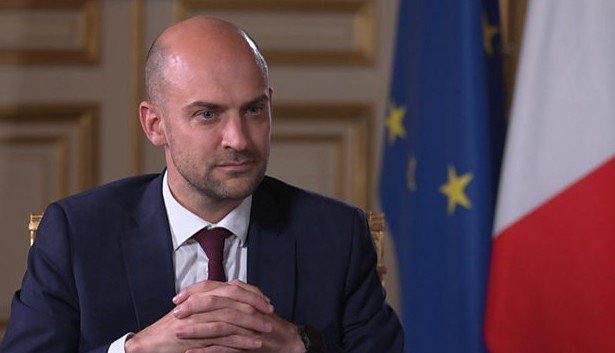 Франція продовжує працювати над місією з забезпечення свободи судноплавства в Ормузькій протоці