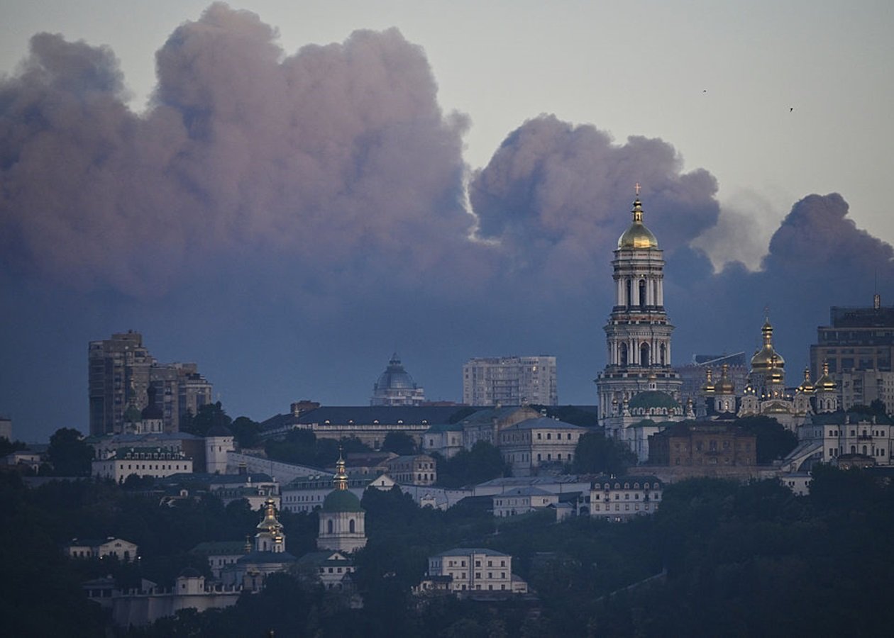Київ під системними обстрілами: нові загрози з боку Росії