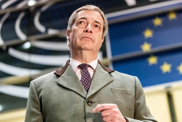 Лідер Reform UK заявив про підтримку України, але підкреслив недопустимість підняття іноземних прапорів над британськими будівлями