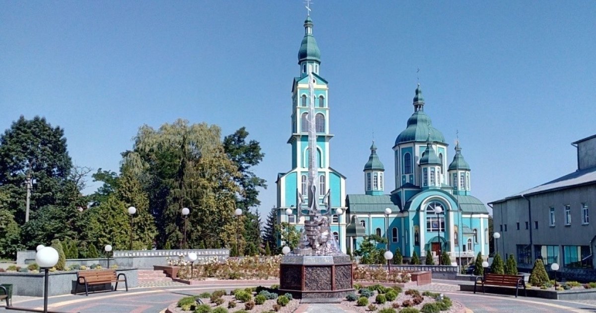 Митрополит Епіфаній вперше відвідає Мостиська з нагоди 20-річчя місцевого храму