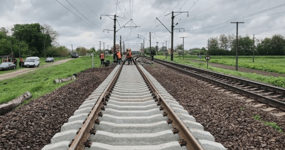 На Львівщині триває будівництво європейської колії до Варшави