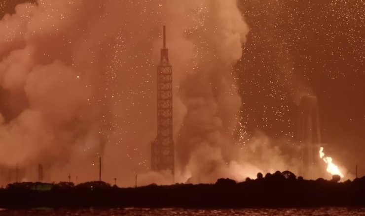 На стартовому майданчику під час випробувань вибухнула ракета компанії Джеффа Безоса