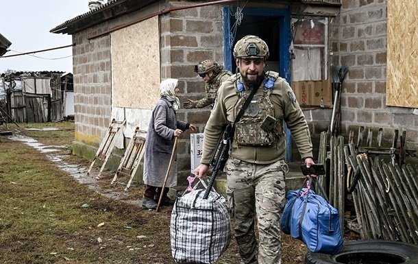 Нікополь: в окремих районах оголошено обов'язkovу евакуацію населення