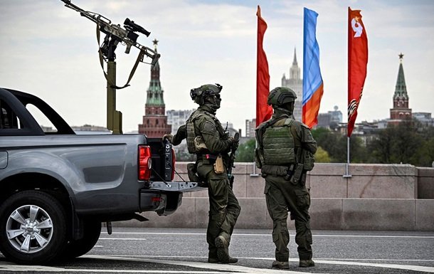 Підсумки 8 травня: Київ погодив проведення параду на фоні оголошеного перемир'я