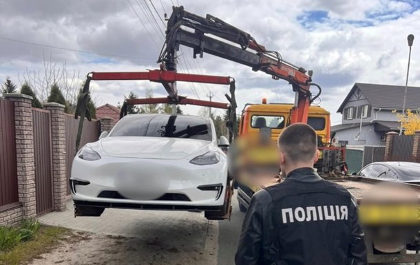 Поліція здійснила численні обшуки у керівників територіальних центрів комплектування