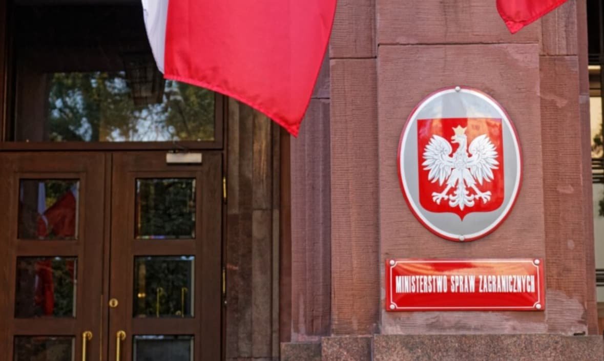 Польща розгляне удари Росії по своїх дипломатичних представництвах як навмисні агресивні дії
