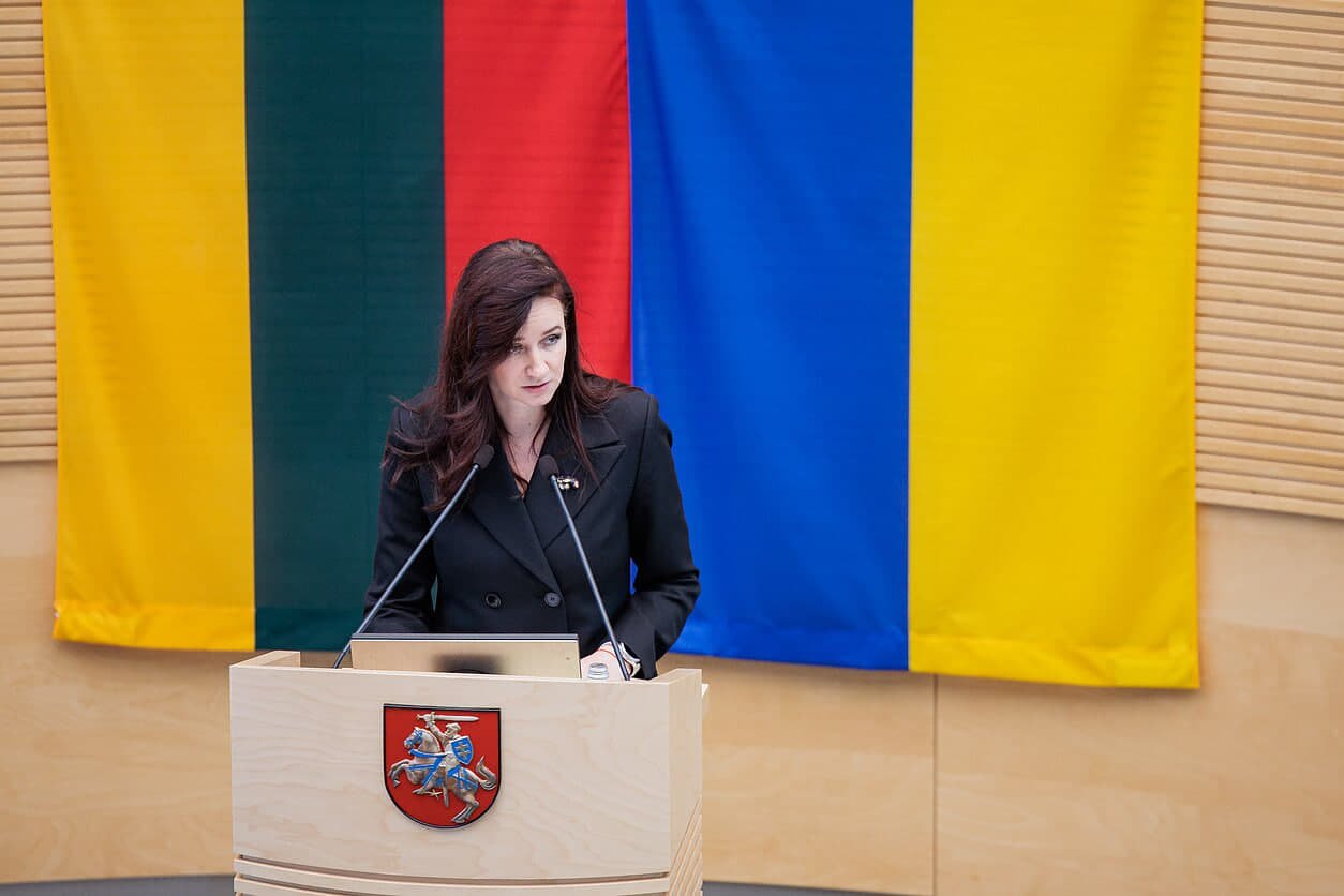 Прем'єрка Литви оголосила про цілодобову роботу укриттів у країні