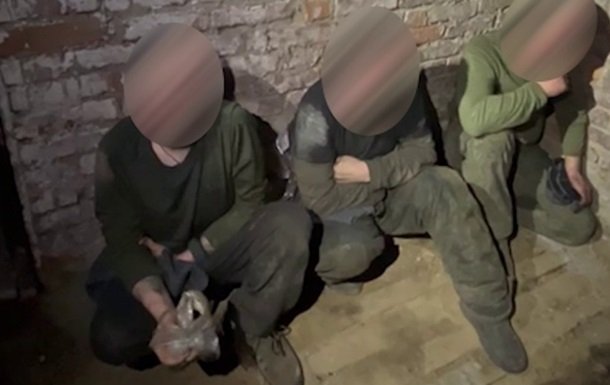Прикордонники затримали трьох громадян Росії під час спроби перетнути кордон.
