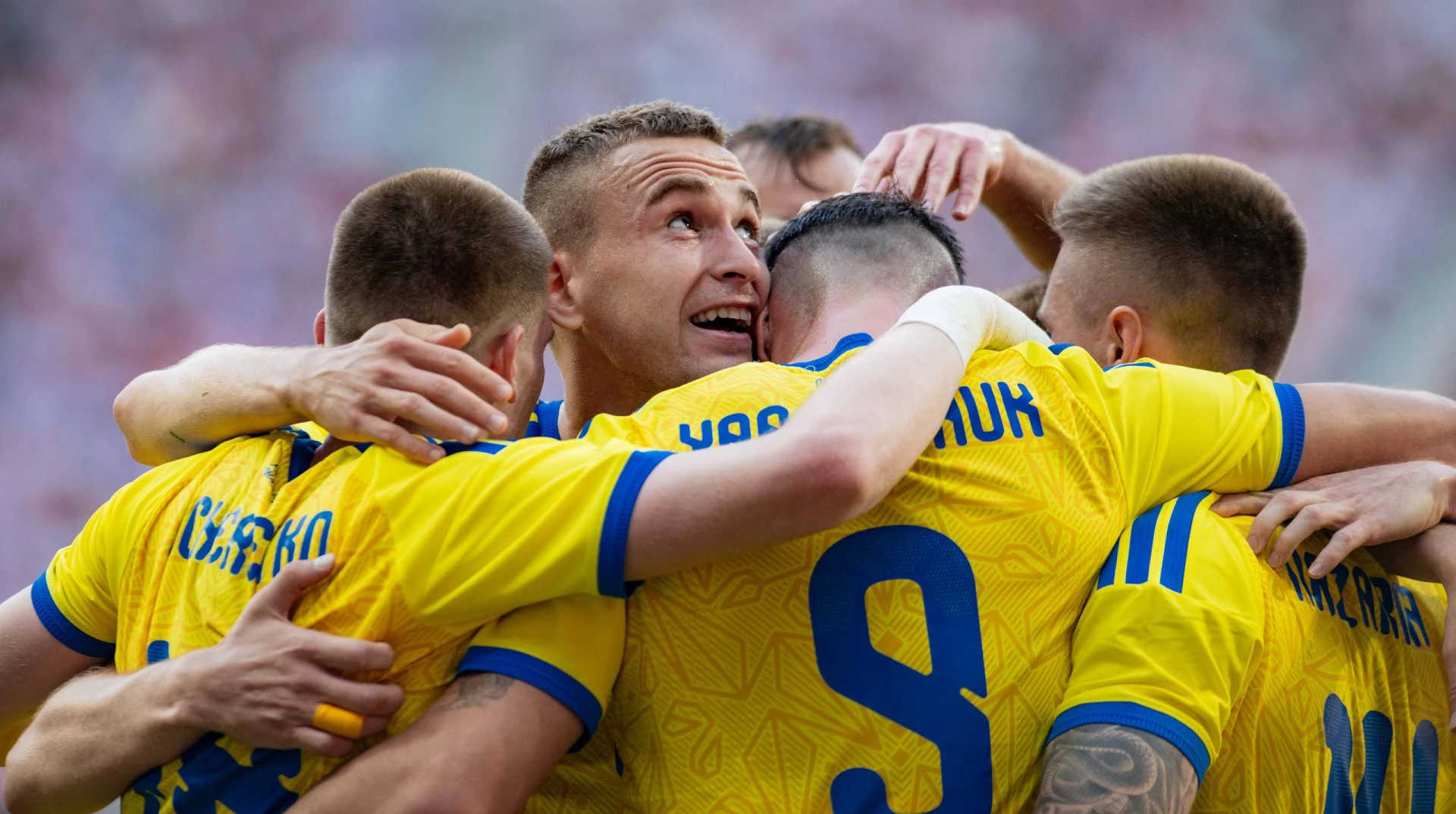 Романчук готовий виступати за збірну на будь-якій позиції: подробиці дебюту футболіста