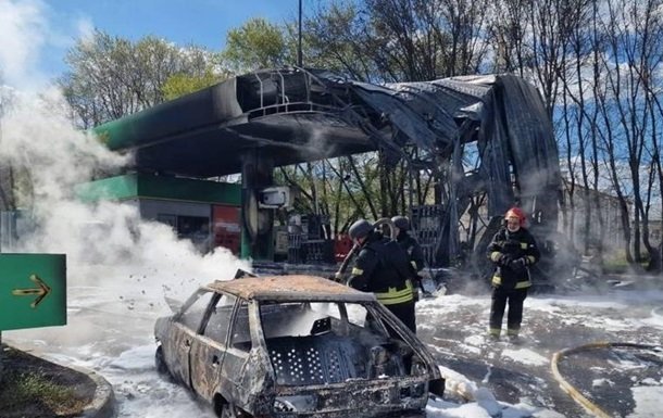 Росія посилила атаки на українські автозаправні станції: поради з безпеки для водіїв