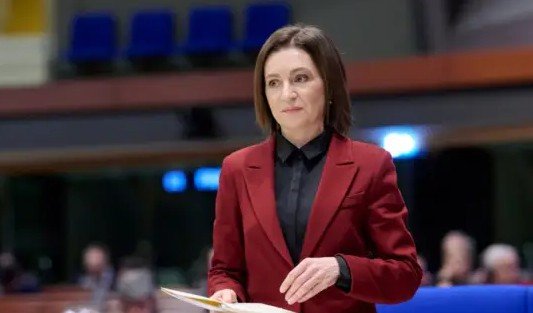 Санду засудила напад російського "Шахеда" на житловий будинок у Румунії