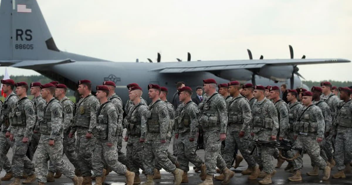 США розмістять війська в Польщі, вибух на НПЗ в Угорщині та план Мерца: основні новини дня