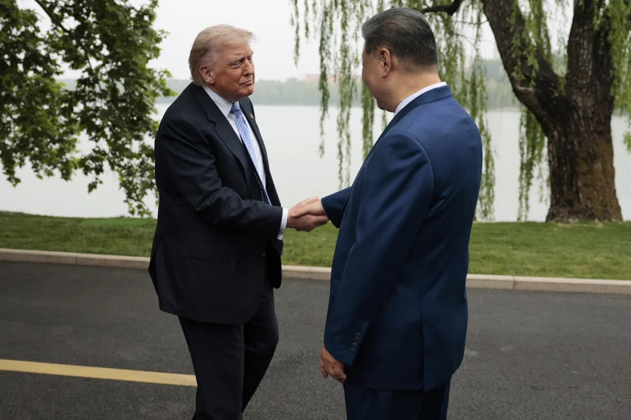 Трамп звернувся до Сі з проханням подарувати троянди для Розарію Білого дому