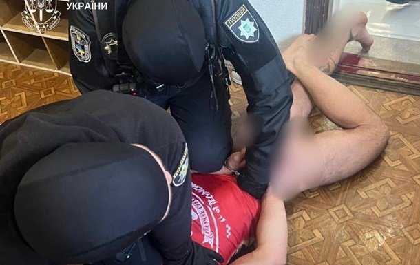 Тренера з джиу-джитсу обвинувачують у сексуальному насильстві над ученицями