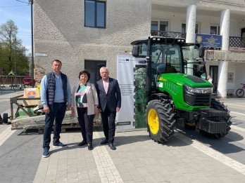 У дев'яти громадах Львівщини заплановано ліквідацію осередків борщівника до кінця року