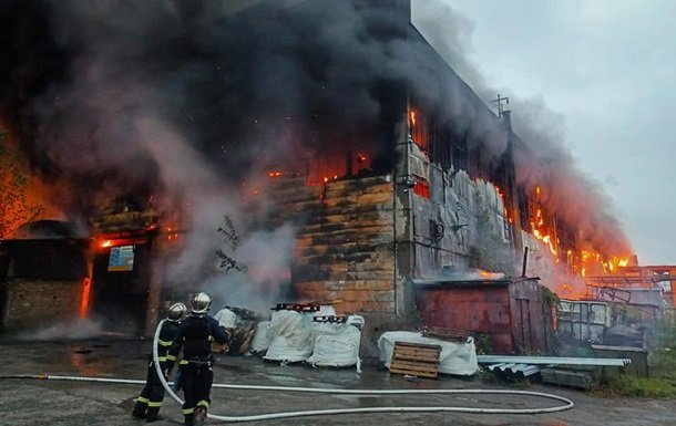 У Ірпіні сталася пожежа на промисловому підприємстві