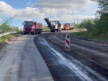 У Львівській області відновлено 430 тисяч квадратних метрів дорожнього покриття на трасах