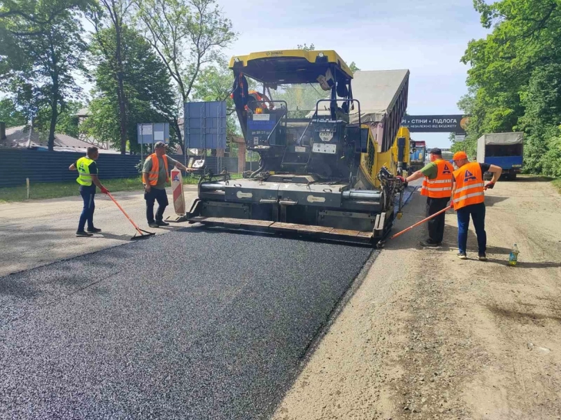 У Львівській області відремонтовано понад 500 тисяч квадратних метрів доріг
