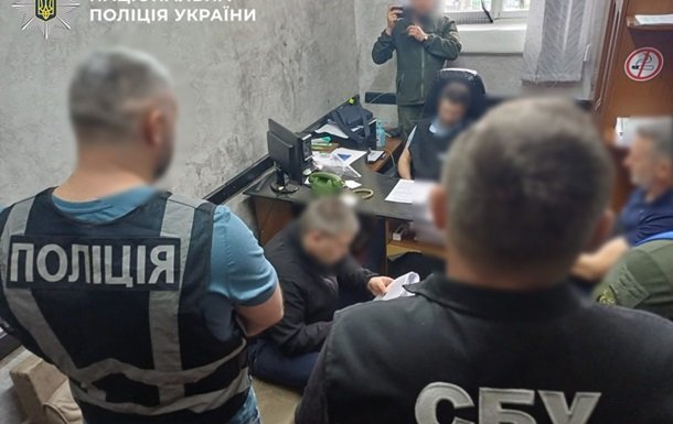 У Львівській області викрито злочинну схему вимагання, організовану з місця позбавлення волі