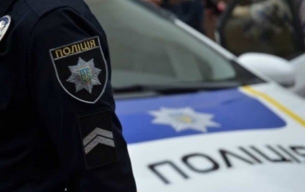 У Житомирі правоохоронець поранив двох перехожих ножем