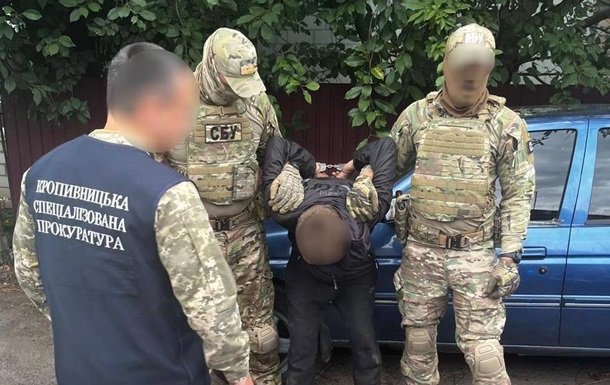 Військовослужбовець передавав Росії інформацію про ЗСУ та мінні поля в обмін на наркотики
