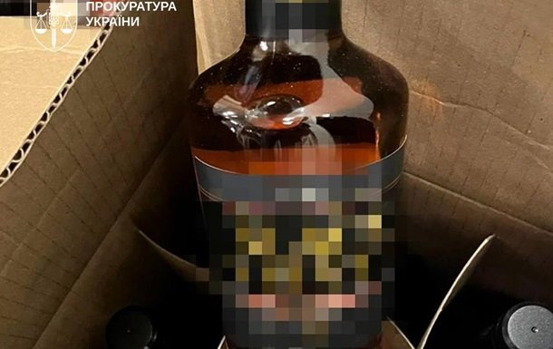 Виявлено контрабанду алкоголю, що імпортувався як дипломатичний вантаж