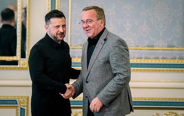 Зеленський анонсував нові поставки військової техніки з Німеччини