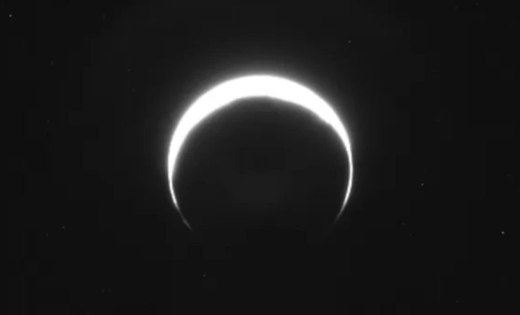Зонд NASA отримав унікальний знімок серпа Марса: нові деталі Червоної планети