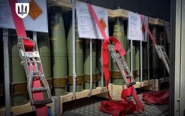 Данія передає Україні 15 тисяч снарядів великої дальності