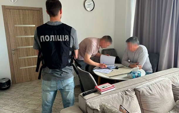 Ексміністр організовував виїзд "музичних гастролерів" за кордон
