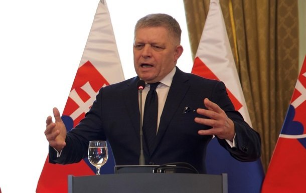 Фіцо ініціює змагання з ЄС за компенсації за військову техніку, надану Україні