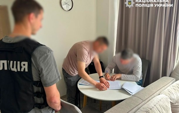 Карандєєв відповів на звинувачення у сприянні виїзду за кордон