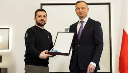Кулеба закликав Польщу звернути увагу на скандальні випадки вручення ордену Білого Орла