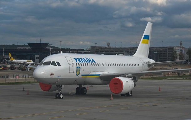 Літак президента Зеленського успішно повернувся до бази в Польщі