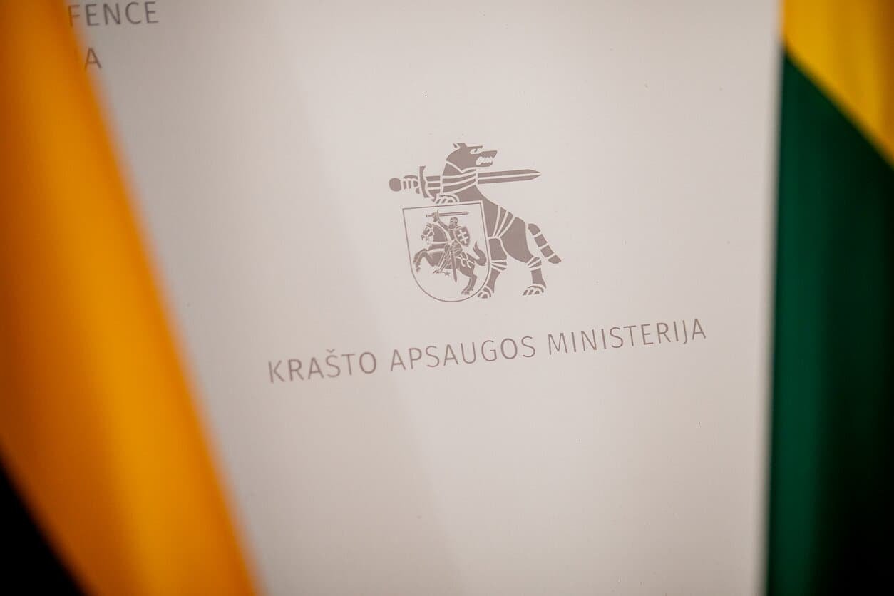 Литва інвестує близько 1 мільярда євро в закупівлю військових позашляховиків та вантажівок