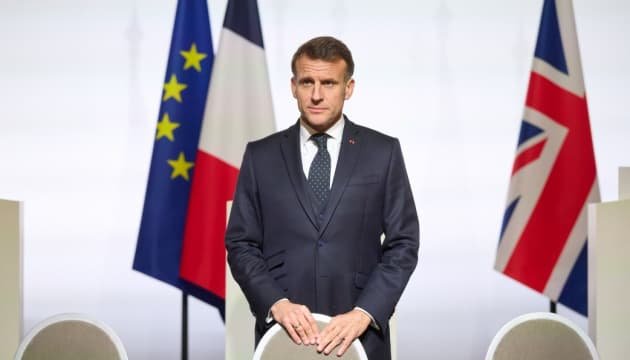 Макрон запросив Зеленського до участі в саміті G7