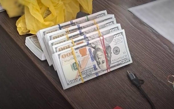 На Чернігівщині арештували адвоката, який намагався вирішити питання за $80 тисяч