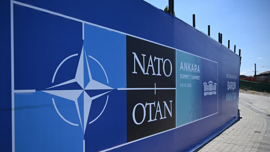 На саміті в Анкарі НАТО обіцяє значні інвестиції в озброєння для України