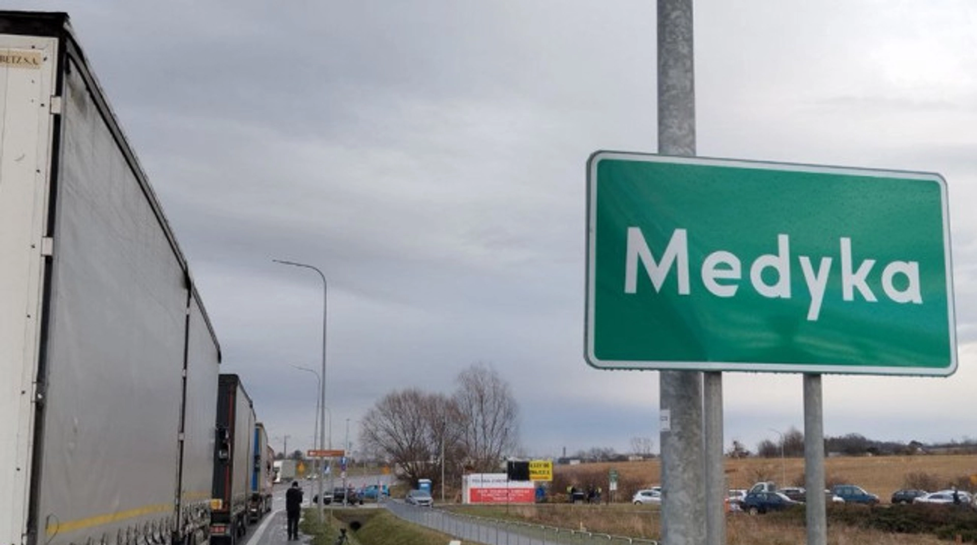 Обмеження проїзду для автобусів у пункті "Шегині – Медика" триватиме півтора року