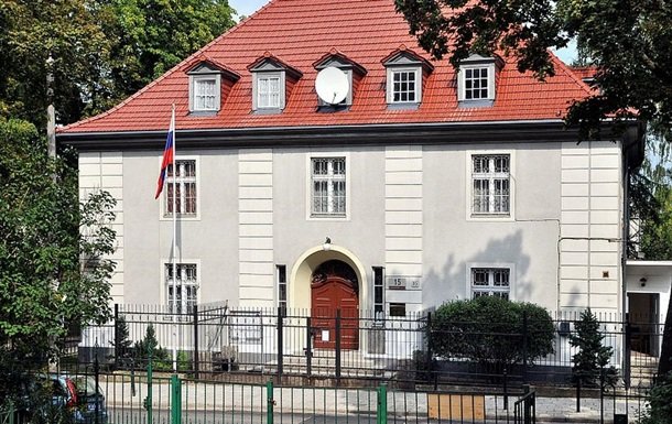 Польща конфіскує будівлю генконсульства Росії через незадовільні боргові зобов’язання