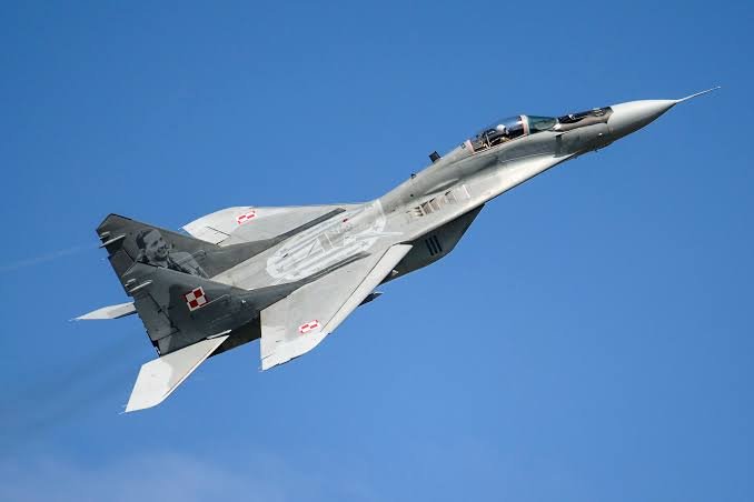 Польща визначила умови передачі обіцяних Україні літаків МіГ